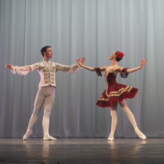 Teatro Rachel Costa é palco para pré-seleção de alunos para bolsa de estudos na Escola no Ballet Bolshoi