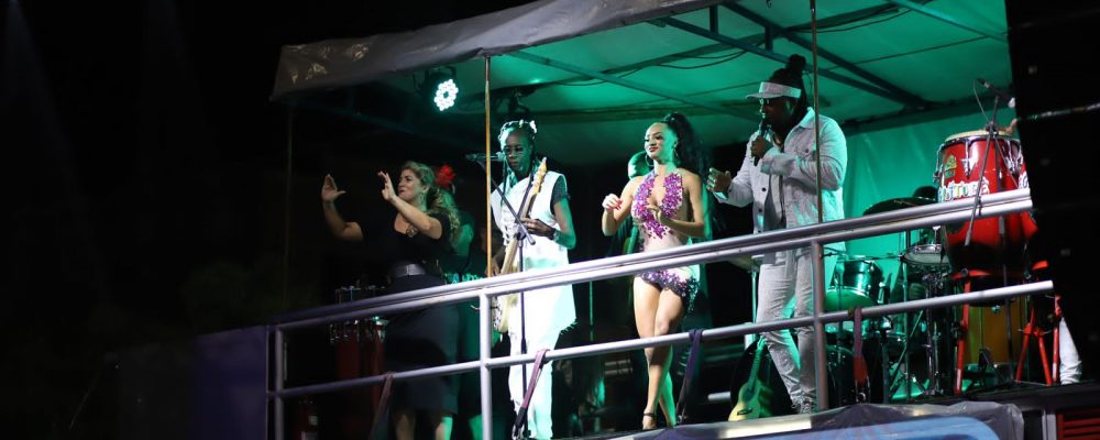 Negritude Jr encerra o Carnaval 2023 em Paranaguá