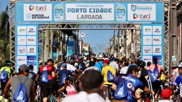 Passeio ciclístico comemora aniversário de 88 anos do Porto de Paranaguá